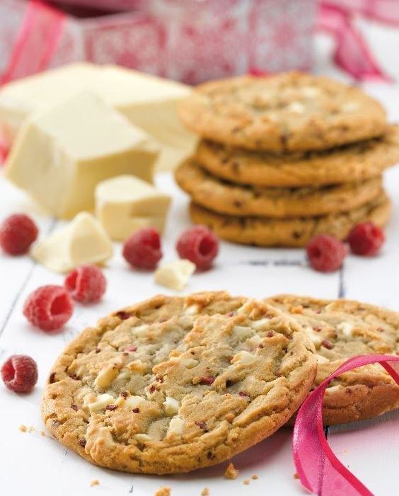 Cookies Rubia Frambuesa con Chip Blanco - 75 gr. Higienizada.